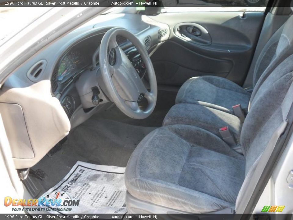 1996 Ford Taurus GL Silver Frost Metallic / Graphite Photo #9
