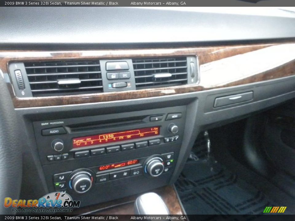 2009 BMW 3 Series 328i Sedan Titanium Silver Metallic / Black Photo #20