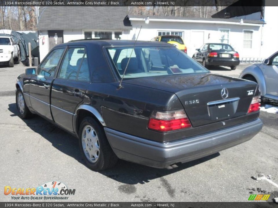 1994 Mercedes-Benz E 320 Sedan Anthracite Grey Metallic / Black Photo #7