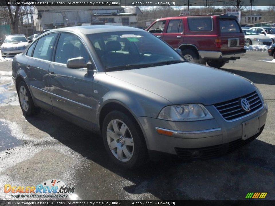 2003 Volkswagen Passat GLX Sedan Silverstone Grey Metallic / Black Photo #3