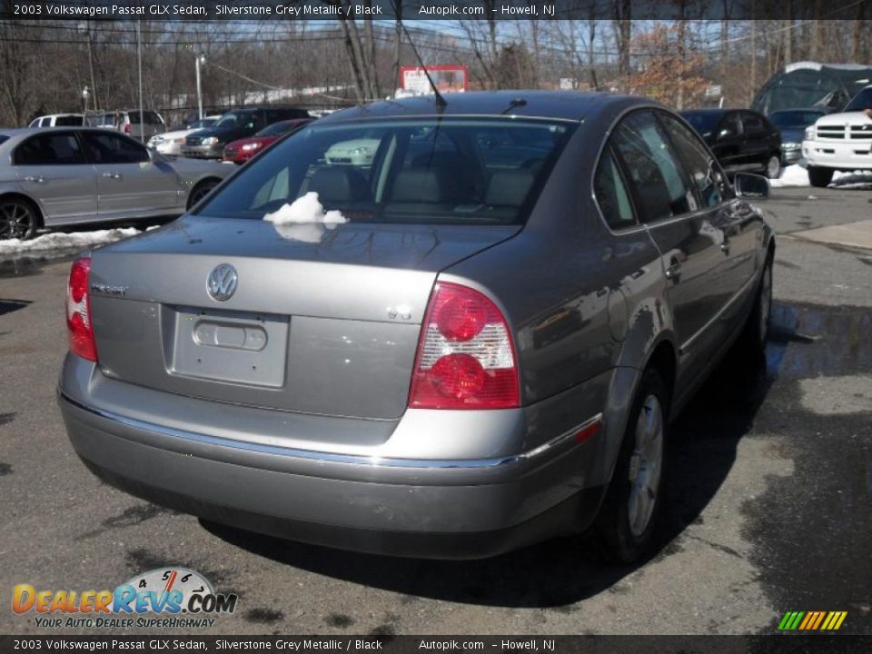 2003 Volkswagen Passat GLX Sedan Silverstone Grey Metallic / Black Photo #5