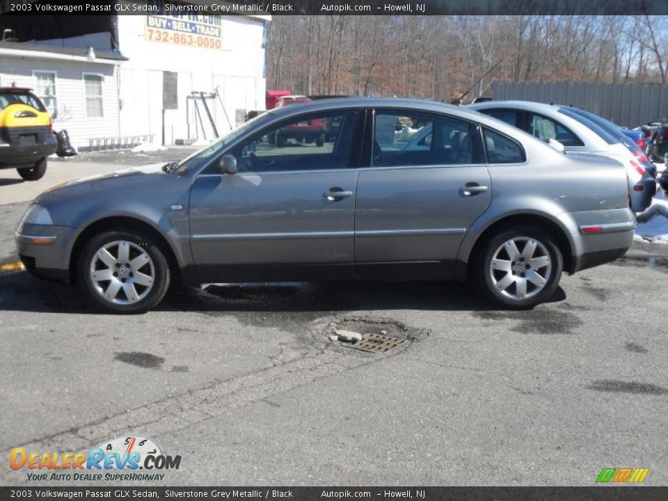 2003 Volkswagen Passat GLX Sedan Silverstone Grey Metallic / Black Photo #8