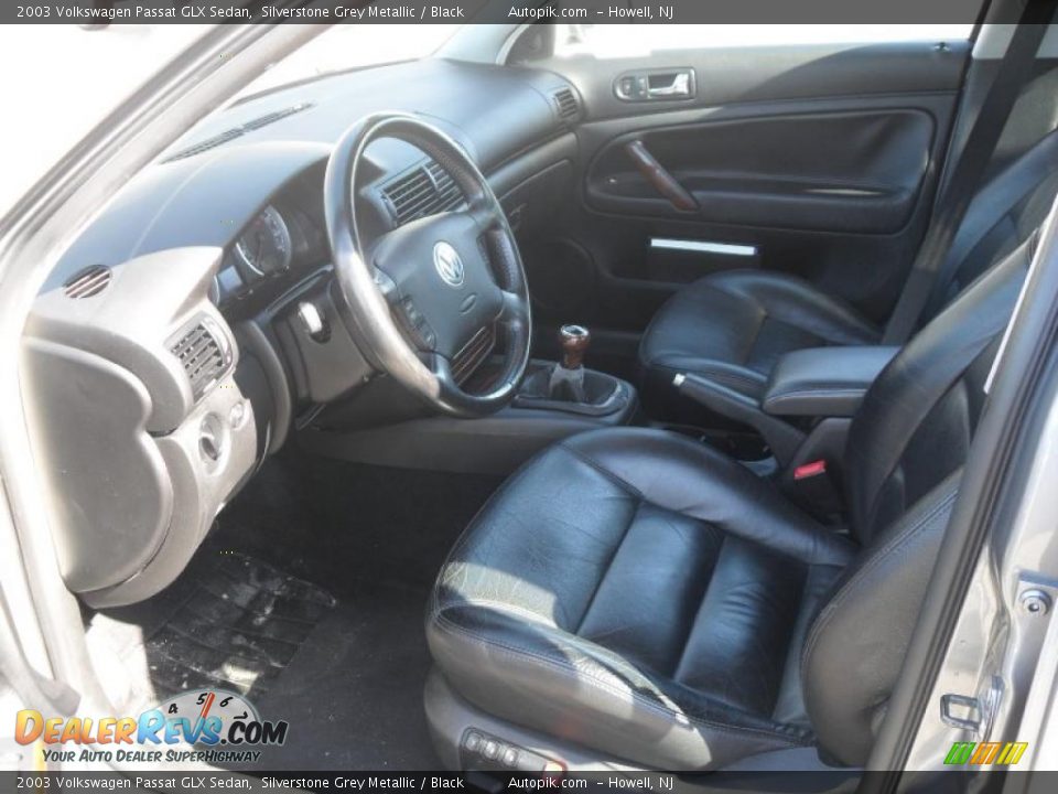 2003 Volkswagen Passat GLX Sedan Silverstone Grey Metallic / Black Photo #9