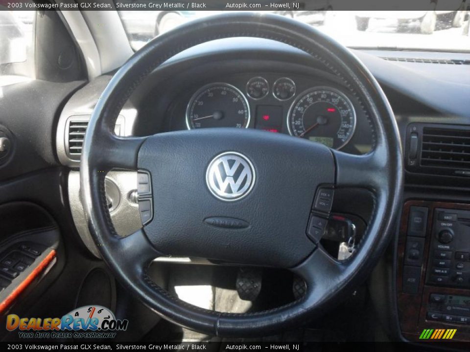 2003 Volkswagen Passat GLX Sedan Silverstone Grey Metallic / Black Photo #14