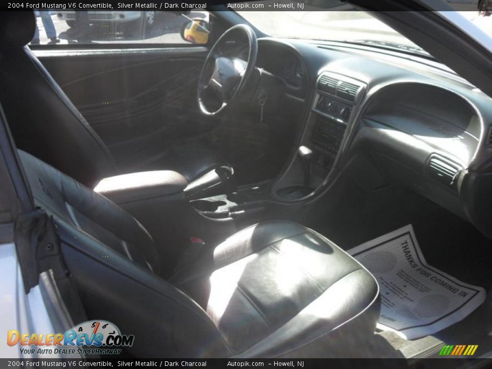 2004 Ford Mustang V6 Convertible Silver Metallic / Dark Charcoal Photo #11