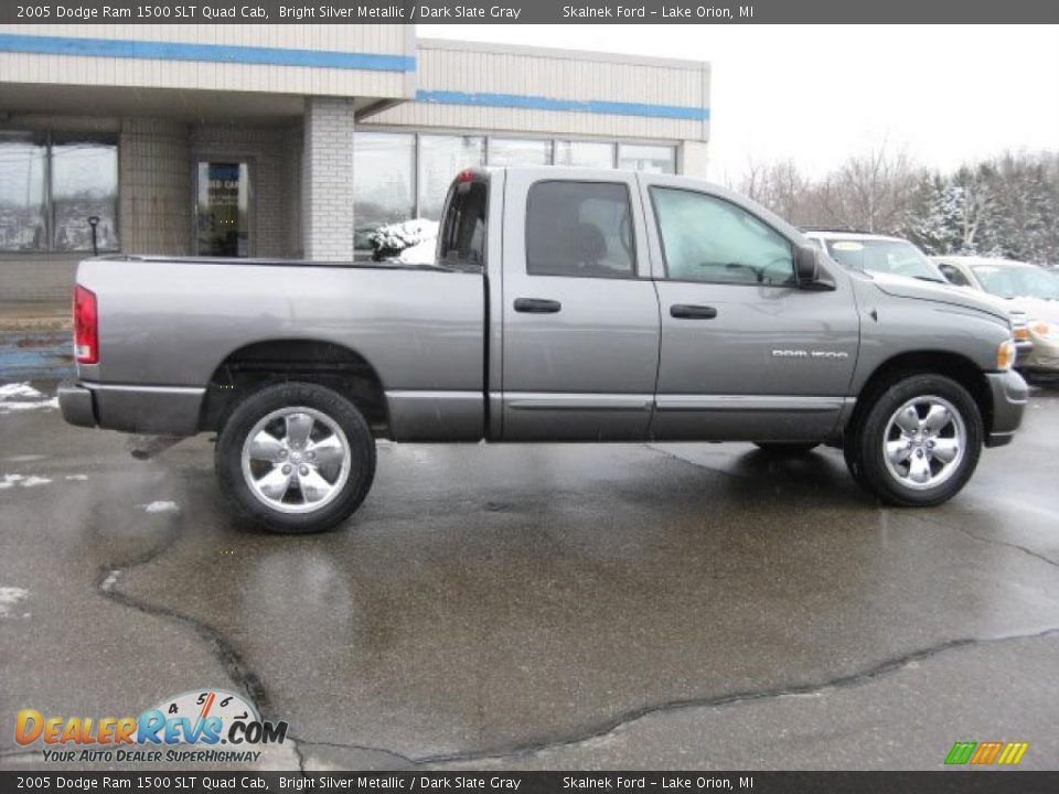 2005 Dodge Ram 1500 SLT Quad Cab Bright Silver Metallic / Dark Slate Gray Photo #2