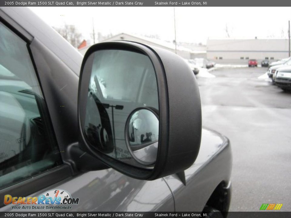 2005 Dodge Ram 1500 SLT Quad Cab Bright Silver Metallic / Dark Slate Gray Photo #16