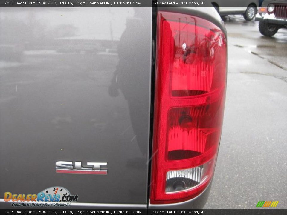 2005 Dodge Ram 1500 SLT Quad Cab Bright Silver Metallic / Dark Slate Gray Photo #17