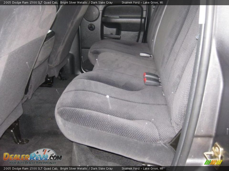 2005 Dodge Ram 1500 SLT Quad Cab Bright Silver Metallic / Dark Slate Gray Photo #23