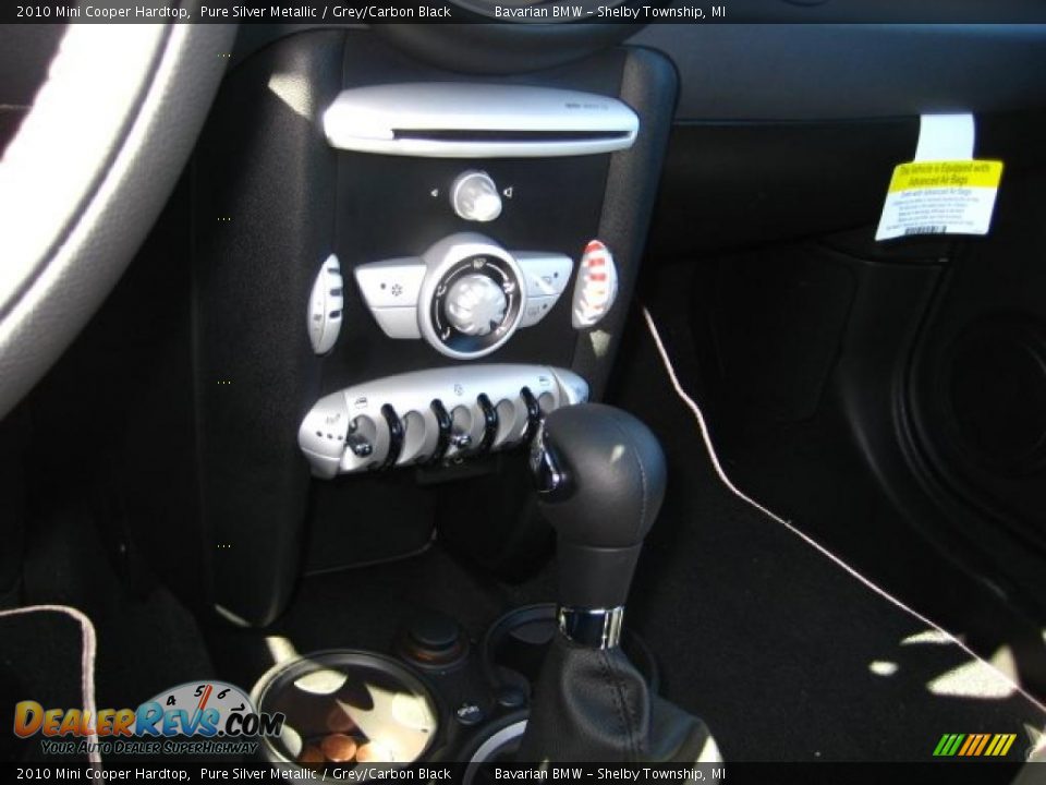 2010 Mini Cooper Hardtop Pure Silver Metallic / Grey/Carbon Black Photo #14