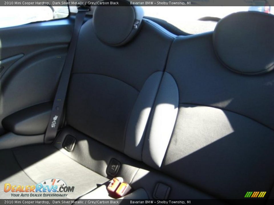2010 Mini Cooper Hardtop Dark Silver Metallic / Grey/Carbon Black Photo #11