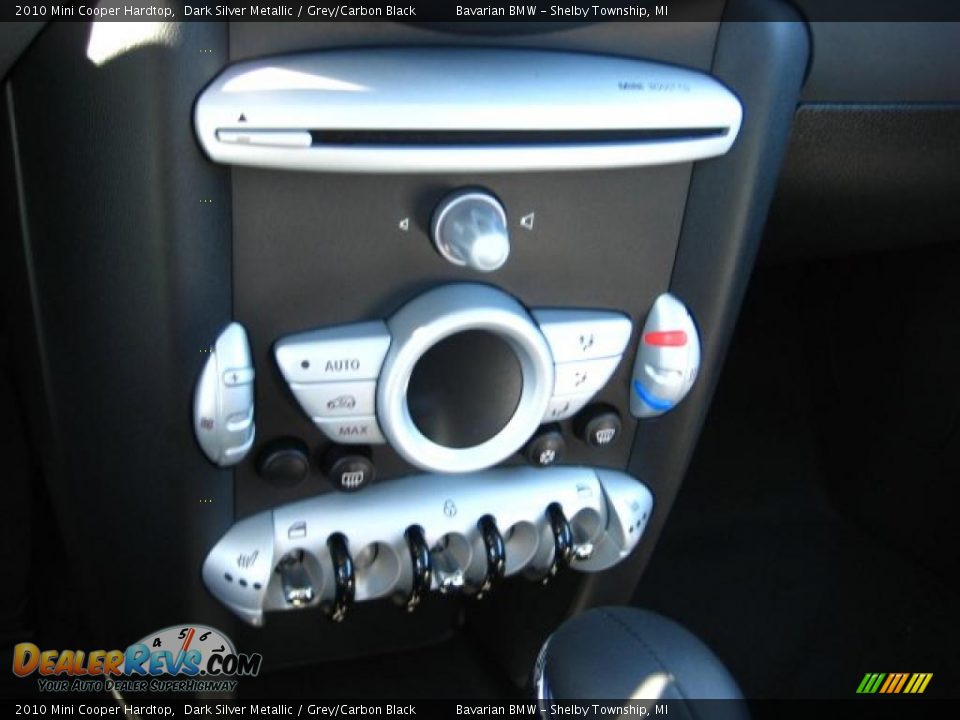 2010 Mini Cooper Hardtop Dark Silver Metallic / Grey/Carbon Black Photo #14