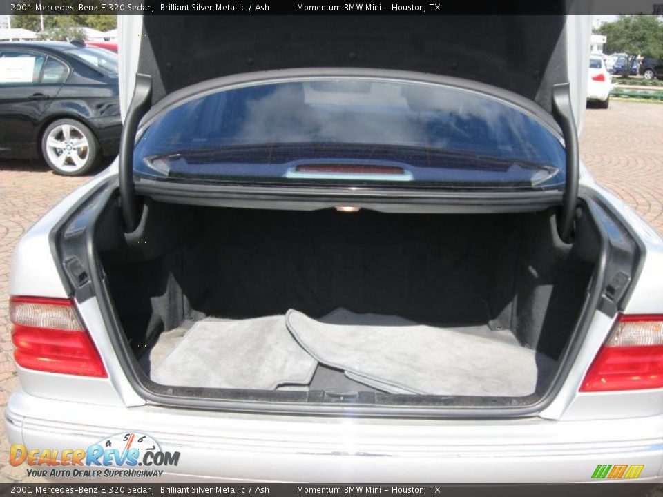 2001 Mercedes-Benz E 320 Sedan Brilliant Silver Metallic / Ash Photo #11