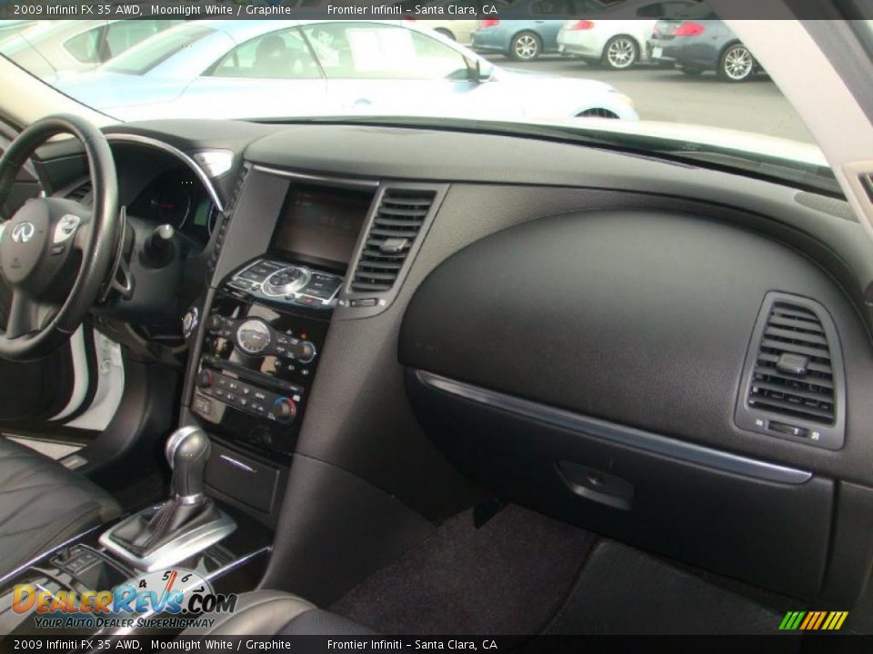 2009 Infiniti FX 35 AWD Moonlight White / Graphite Photo #18