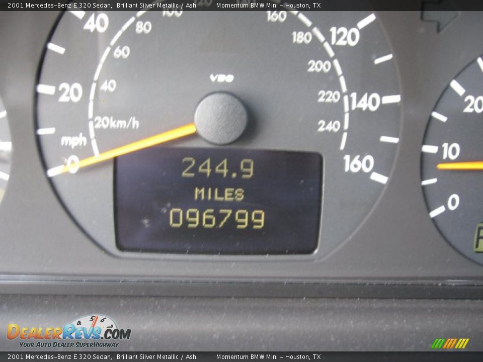 2001 Mercedes-Benz E 320 Sedan Brilliant Silver Metallic / Ash Photo #17