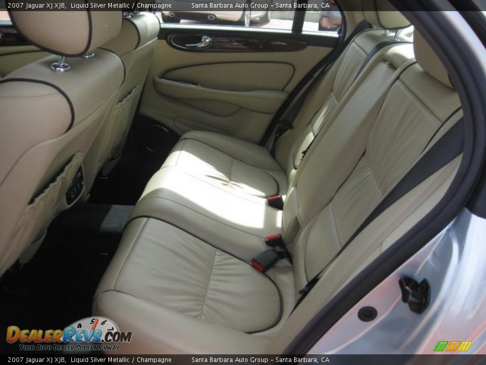 2007 Jaguar XJ XJ8 Liquid Silver Metallic / Champagne Photo #7