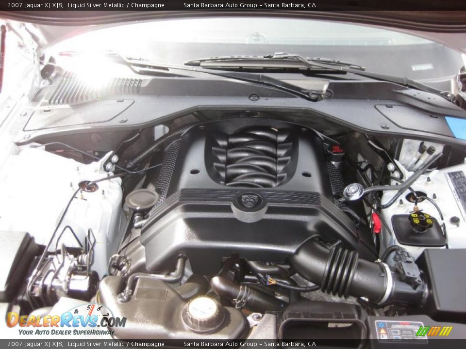2007 Jaguar XJ XJ8 Liquid Silver Metallic / Champagne Photo #15