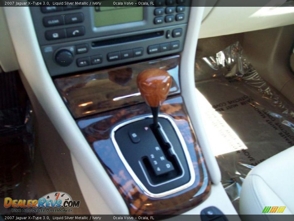 2007 Jaguar X-Type 3.0 Liquid Silver Metallic / Ivory Photo #16