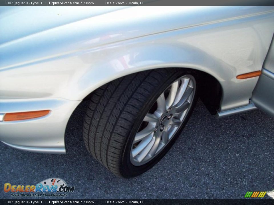 2007 Jaguar X-Type 3.0 Liquid Silver Metallic / Ivory Photo #17