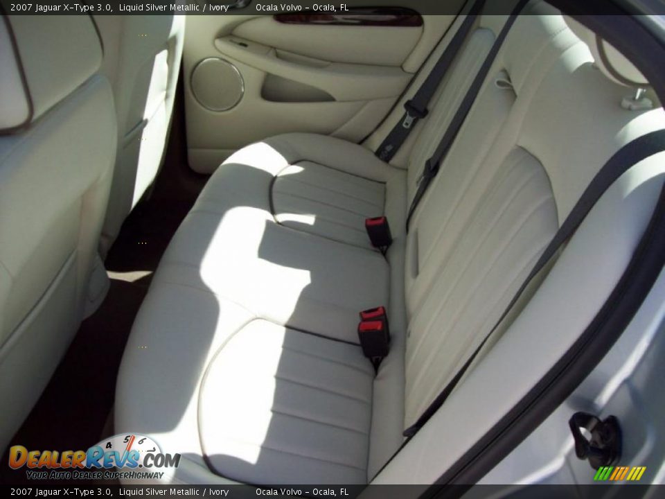 2007 Jaguar X-Type 3.0 Liquid Silver Metallic / Ivory Photo #18
