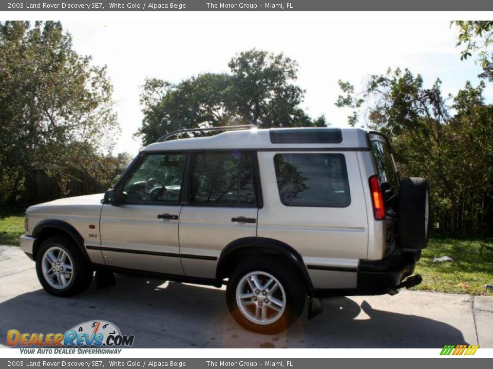 2003 Land Rover Discovery SE7 White Gold / Alpaca Beige Photo #4