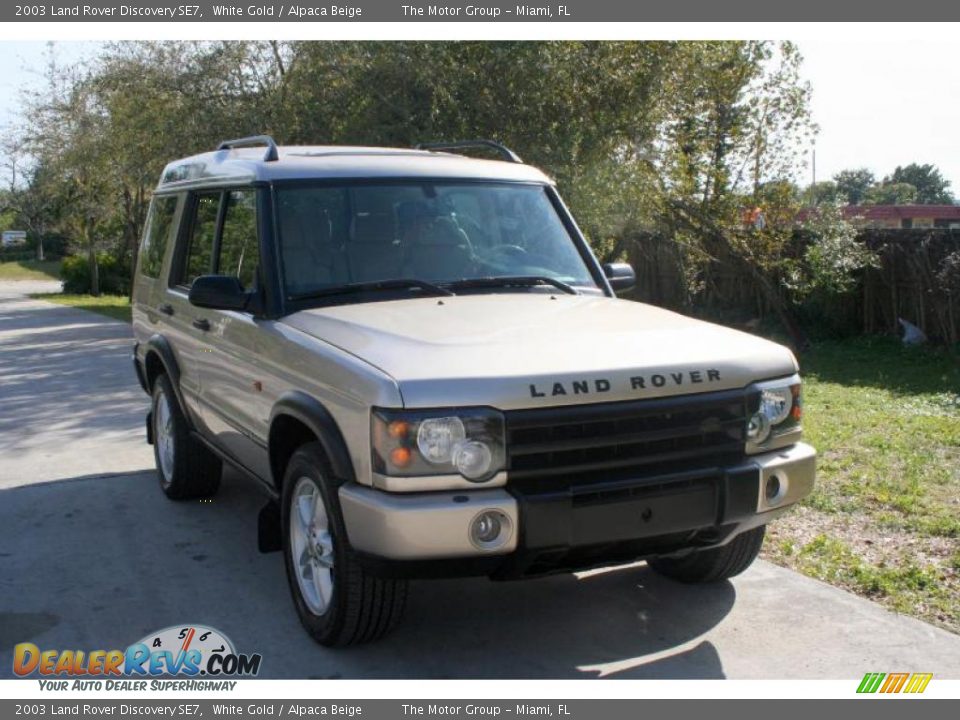 2003 Land Rover Discovery SE7 White Gold / Alpaca Beige Photo #13