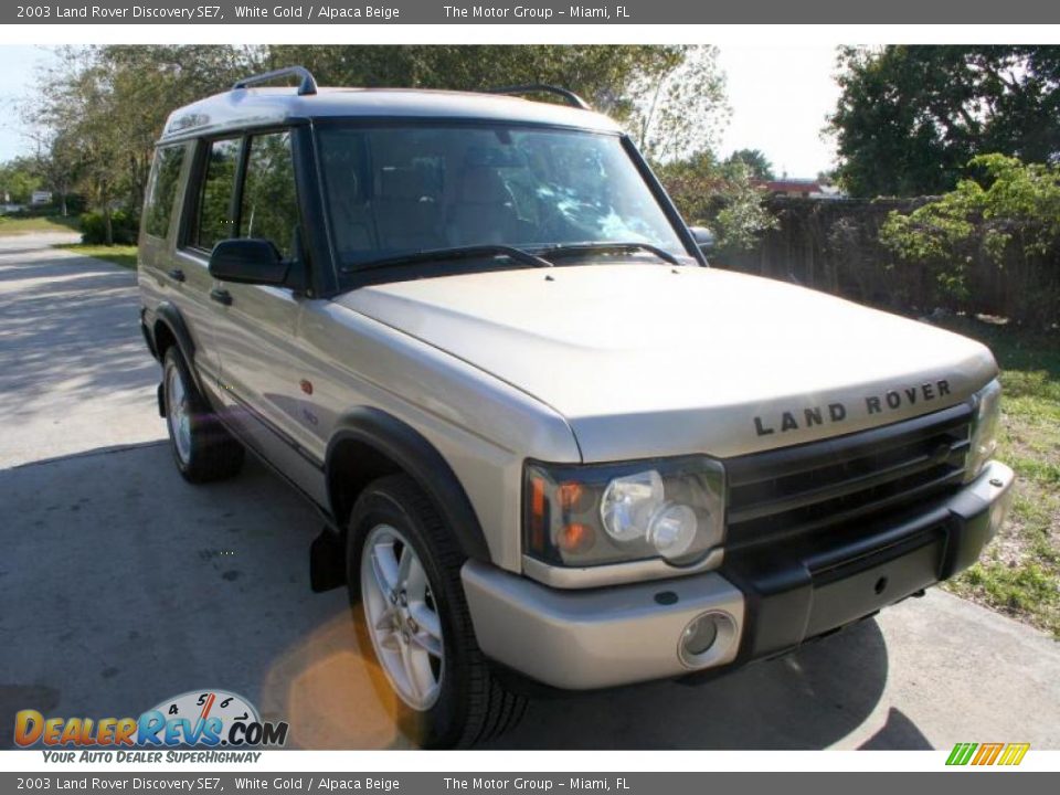 2003 Land Rover Discovery SE7 White Gold / Alpaca Beige Photo #15