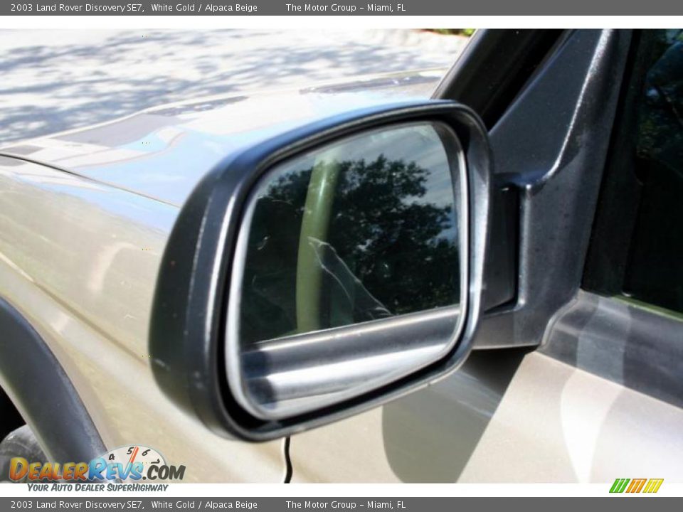 2003 Land Rover Discovery SE7 White Gold / Alpaca Beige Photo #21