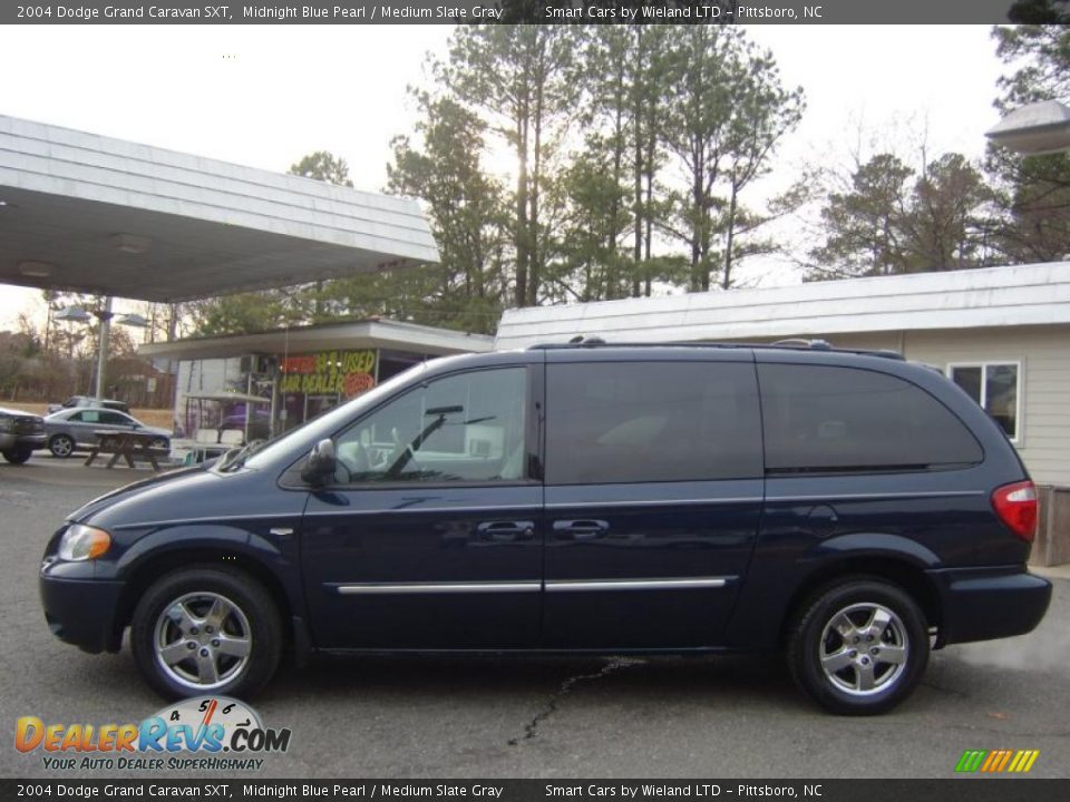 2004 Dodge Grand Caravan SXT Midnight Blue Pearl / Medium Slate Gray Photo #7