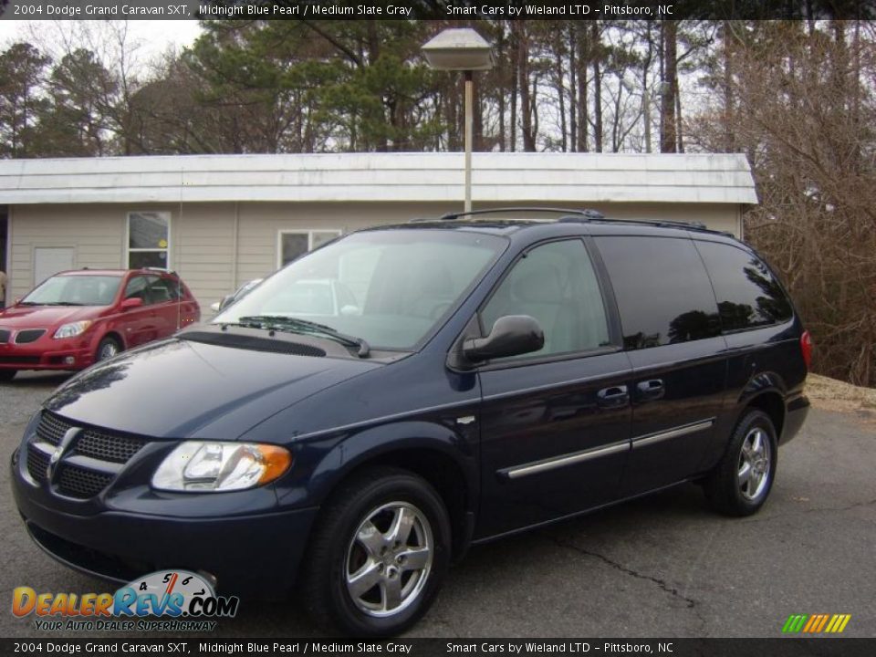 2004 Dodge Grand Caravan SXT Midnight Blue Pearl / Medium Slate Gray Photo #8