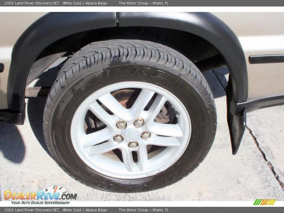 2003 Land Rover Discovery SE7 White Gold / Alpaca Beige Photo #26