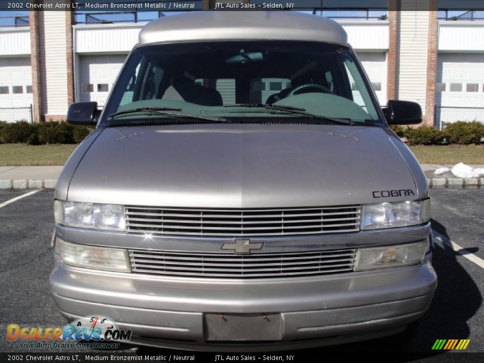 2002 Chevrolet Astro LT Medium Bronzemist Metallic / Neutral Photo #2