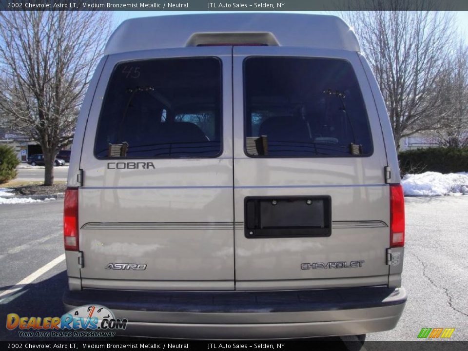 2002 Chevrolet Astro LT Medium Bronzemist Metallic / Neutral Photo #5