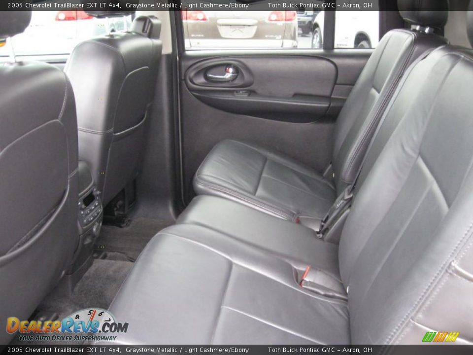 2005 Chevrolet TrailBlazer EXT LT 4x4 Graystone Metallic / Light Cashmere/Ebony Photo #8