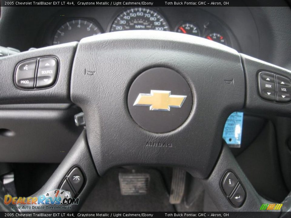 2005 Chevrolet TrailBlazer EXT LT 4x4 Graystone Metallic / Light Cashmere/Ebony Photo #12