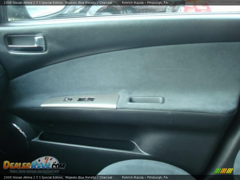 2006 Nissan Altima 2.5 S Special Edition Majestic Blue Metallic / Charcoal Photo #17