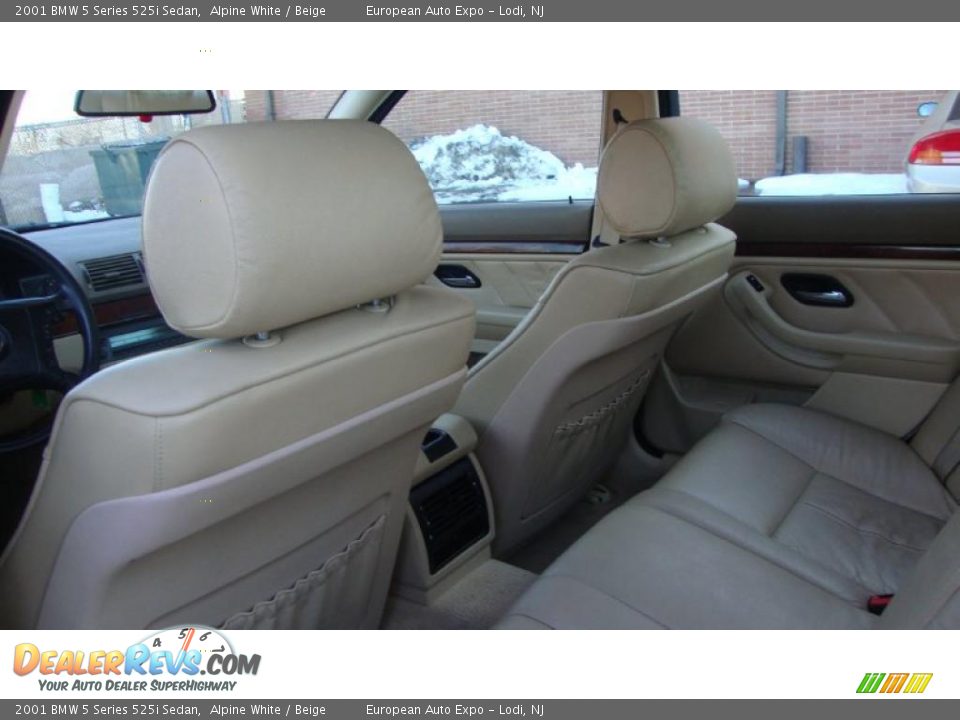 2001 BMW 5 Series 525i Sedan Alpine White / Beige Photo #9