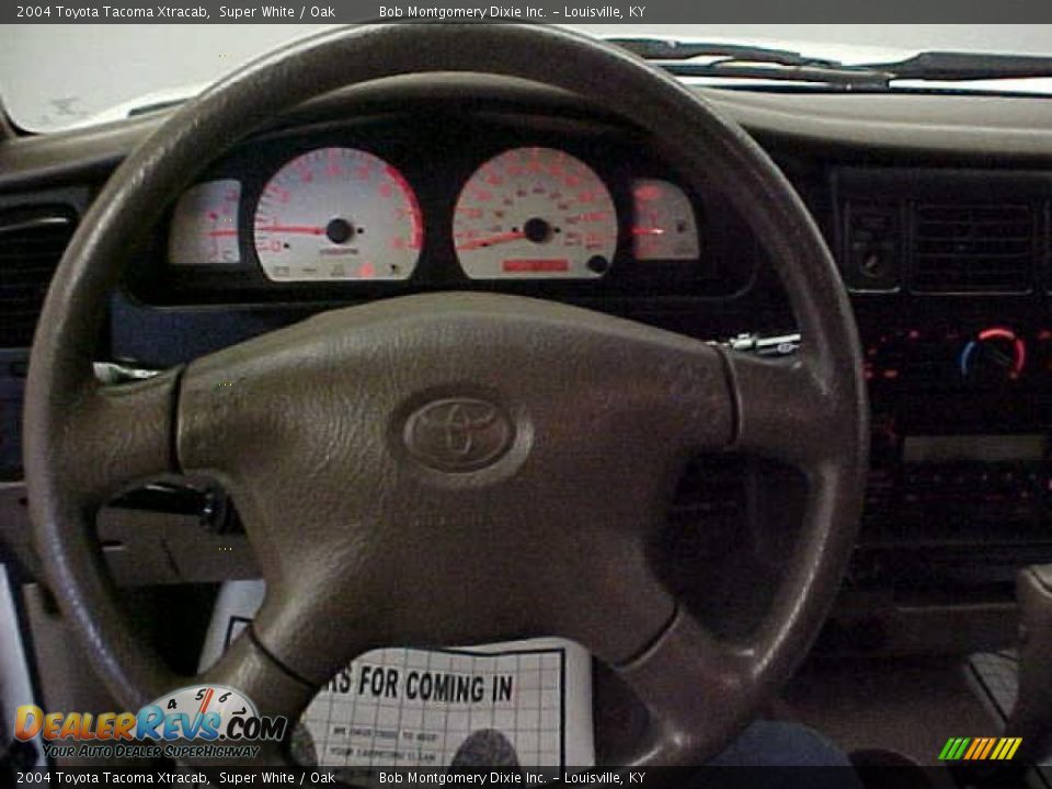 2004 Toyota Tacoma Xtracab Super White / Oak Photo #20