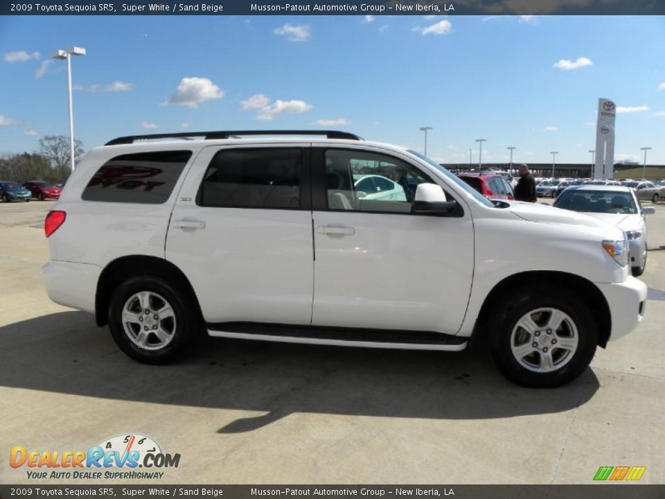 2009 Toyota Sequoia SR5 Super White / Sand Beige Photo #6