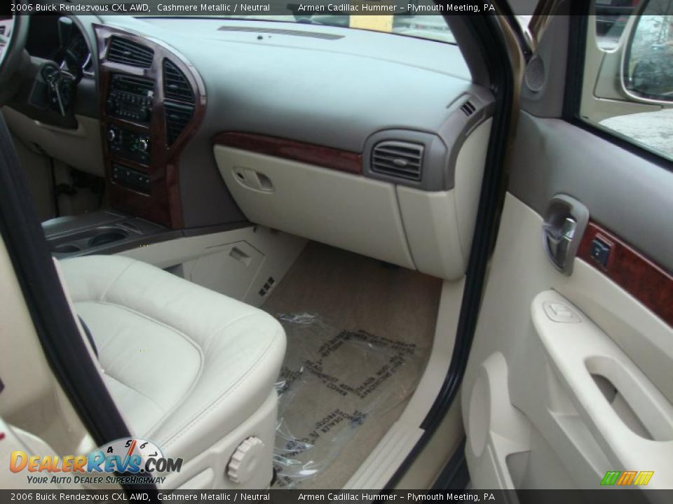 2006 Buick Rendezvous CXL AWD Cashmere Metallic / Neutral Photo #18