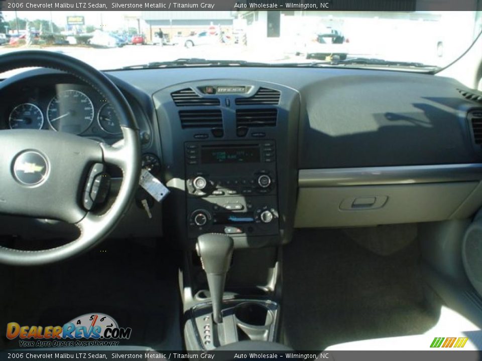 2006 Chevrolet Malibu LTZ Sedan Silverstone Metallic / Titanium Gray Photo #8