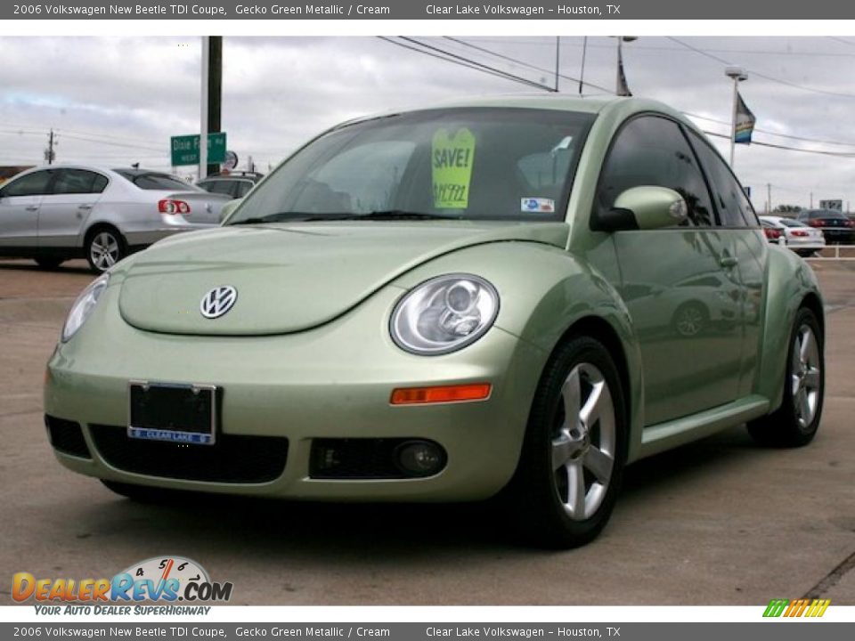 2006 Volkswagen New Beetle TDI Coupe Gecko Green Metallic / Cream Photo #3