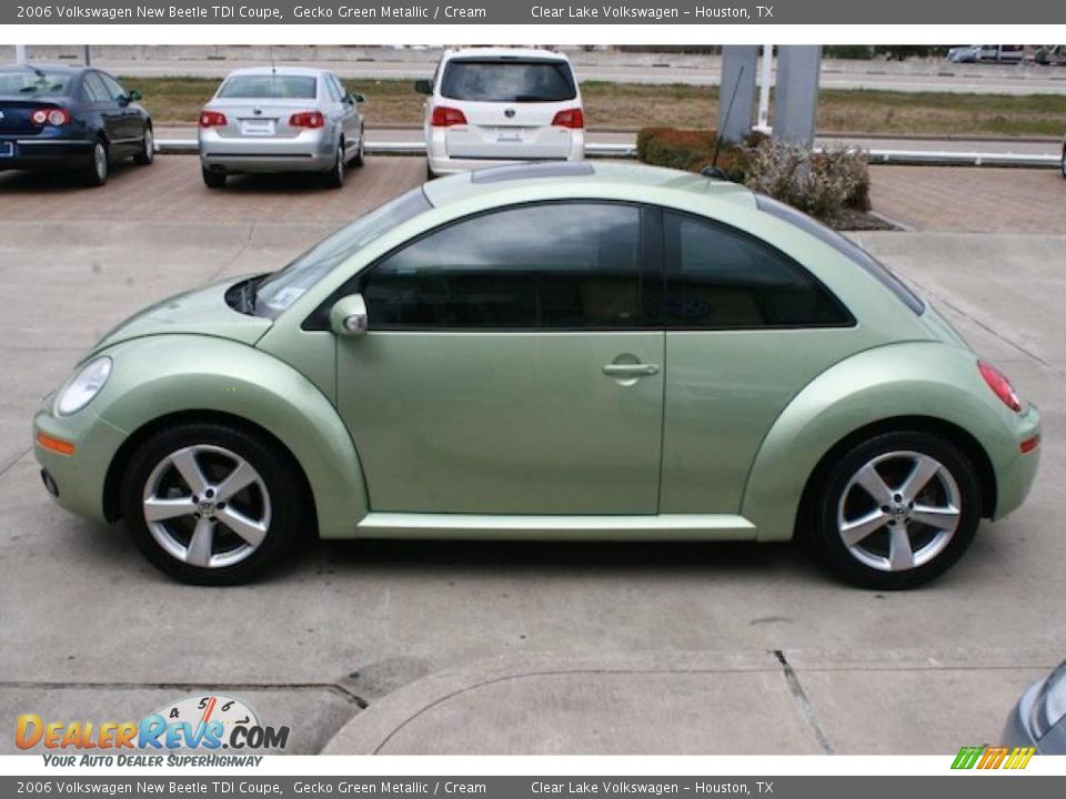 2006 Volkswagen New Beetle TDI Coupe Gecko Green Metallic / Cream Photo #5