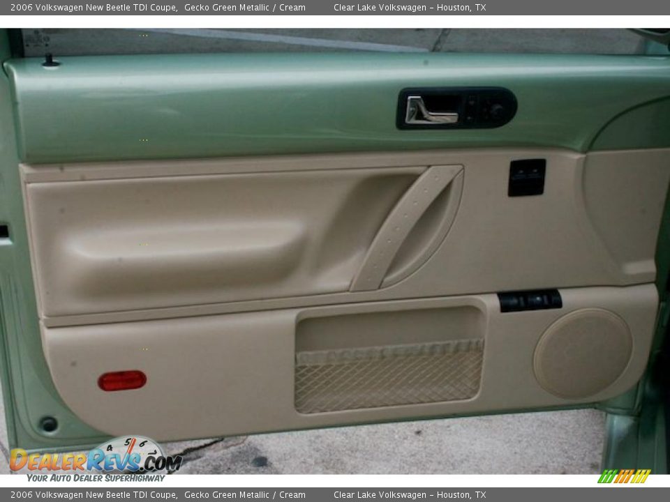 2006 Volkswagen New Beetle TDI Coupe Gecko Green Metallic / Cream Photo #15