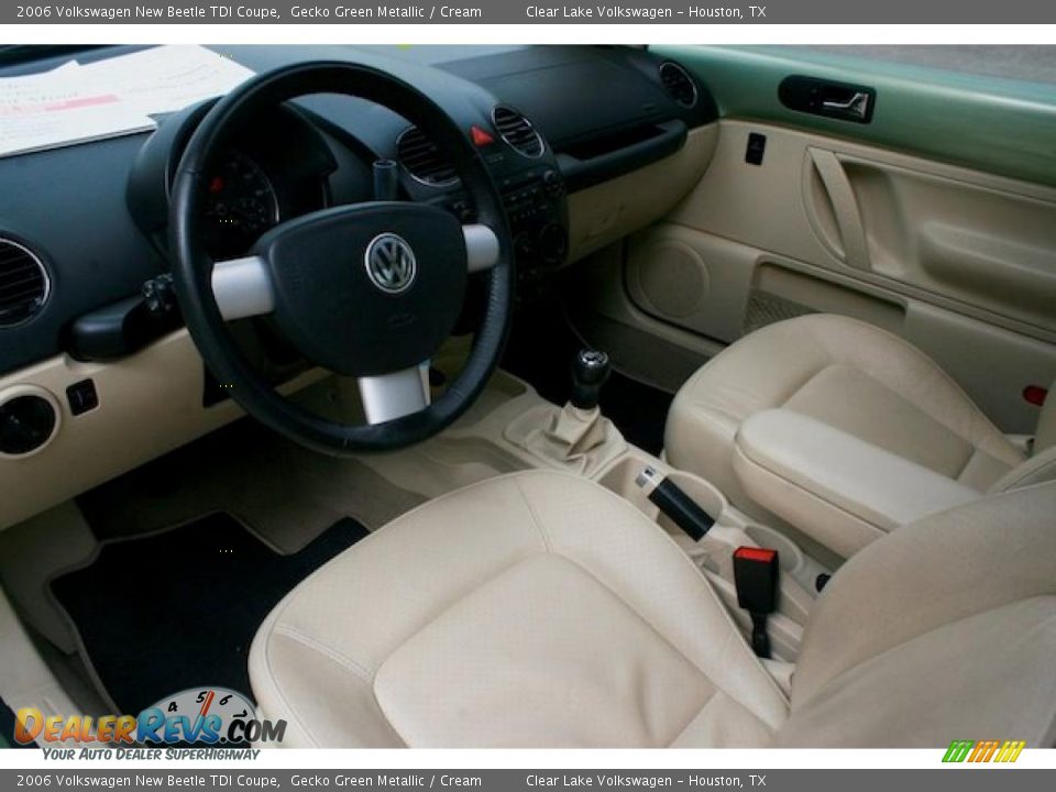 2006 Volkswagen New Beetle TDI Coupe Gecko Green Metallic / Cream Photo #17