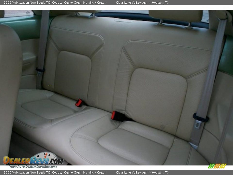2006 Volkswagen New Beetle TDI Coupe Gecko Green Metallic / Cream Photo #19