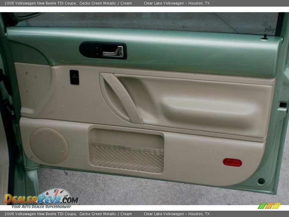 2006 Volkswagen New Beetle TDI Coupe Gecko Green Metallic / Cream Photo #23
