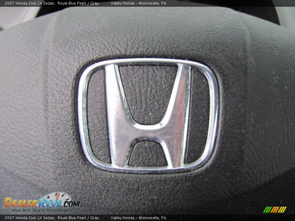 2007 Honda Civic LX Sedan Royal Blue Pearl / Gray Photo #11