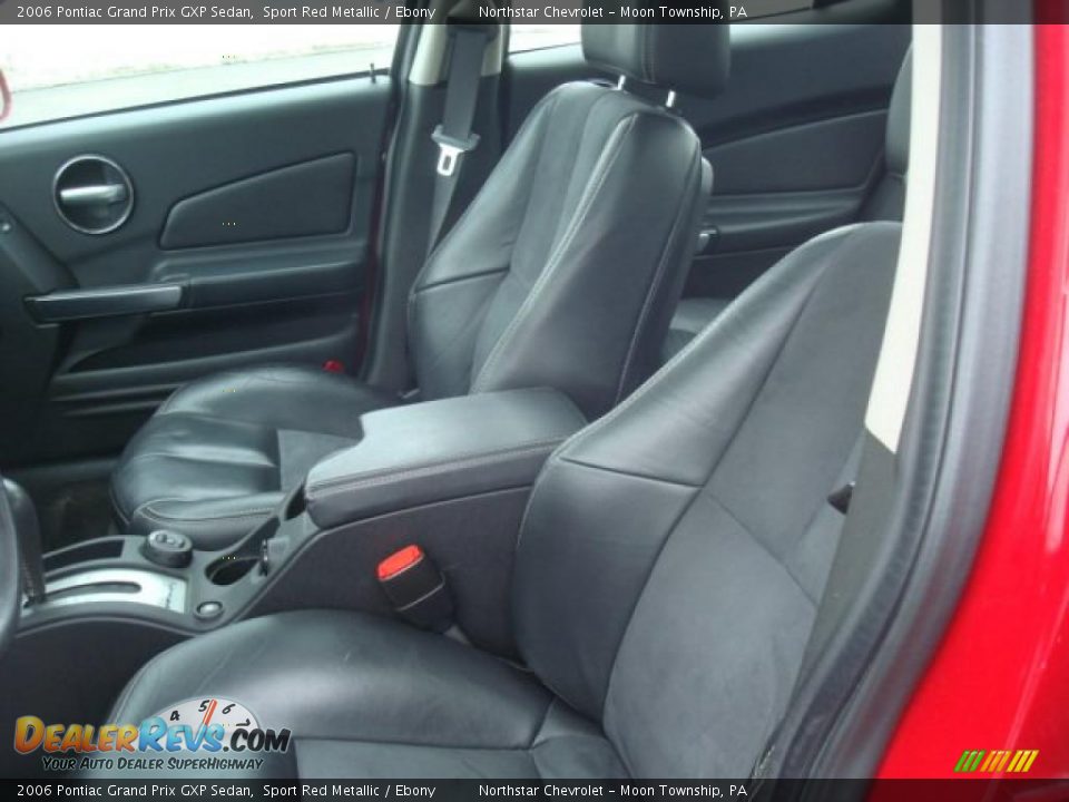 2006 Pontiac Grand Prix GXP Sedan Sport Red Metallic / Ebony Photo #10