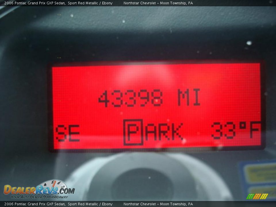 2006 Pontiac Grand Prix GXP Sedan Sport Red Metallic / Ebony Photo #20